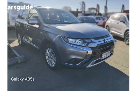 Grey 2020 Mitsubishi Outlander Wagon ES 7 Seat (2WD)