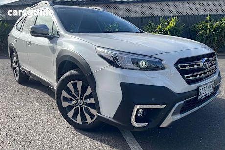 White 2024 Subaru Outback Wagon AWD Touring