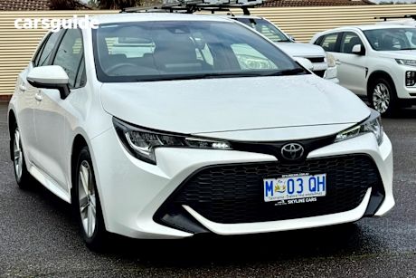 White 2019 Toyota Corolla Hatchback Ascent Sport