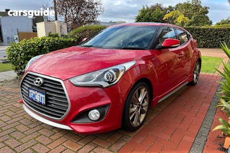 Red 2018 Hyundai Veloster Coupe SR Turbo Blue Interior