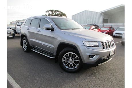 Grey 2015 Jeep Grand Cherokee SUV LAREDO 4X4