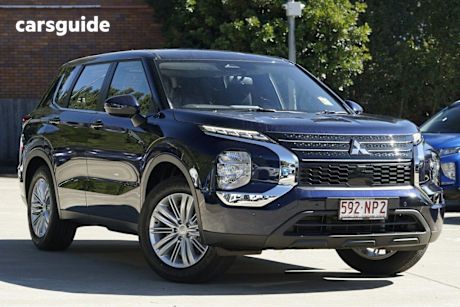 Blue 2024 Mitsubishi Outlander Wagon ES 7 Seat (2WD)