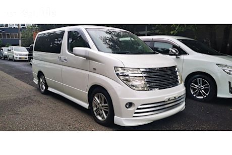 White 2003 Nissan Elgrand Wagon
