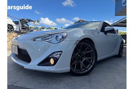 White 2015 Toyota 86 Coupe GT