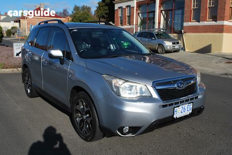 Silver 2013 Subaru Forester Wagon 2.0D-S