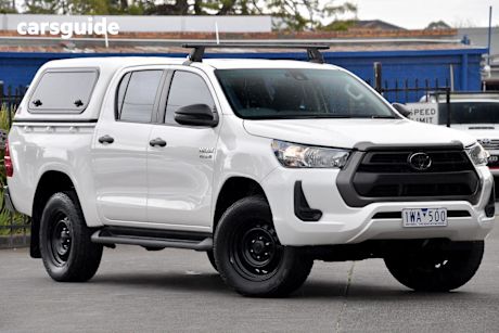 White 2022 Toyota Hilux Double Cab Pick Up SR HI-Rider (4X2)