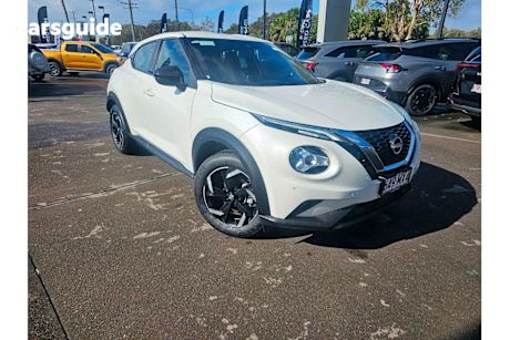 White 2023 Nissan Juke Hatchback ST+