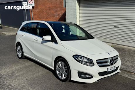 White 2015 Mercedes-Benz B180 Hatchback