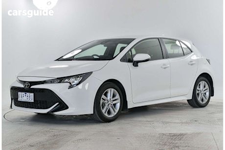 White 2022 Toyota Corolla Hatchback Ascent Sport