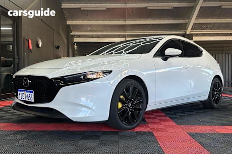 White 2022 Mazda 3 Hatchback G25 GT