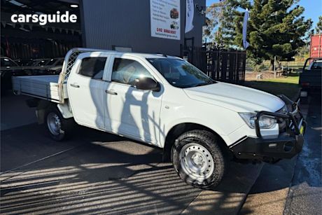 White 2021 Isuzu D-MAX Crew Cab Chassis SX (4X4)
