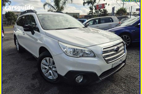White 2015 Subaru Outback Wagon 2.0D