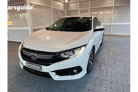 White 2016 Honda Civic Sedan VTI-L