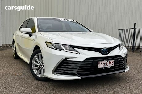 White 2021 Toyota Camry Sedan Ascent Hybrid