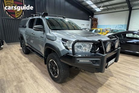 2019 Toyota Hilux Double Cab Pick Up Rugged (4X4)