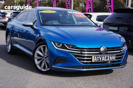 Blue 2021 Volkswagen Arteon Liftback 140TSI Elegance