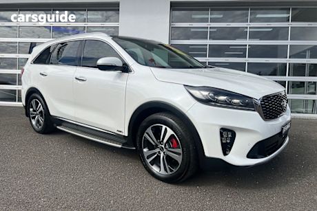 White 2017 Kia Sorento Wagon GT-LINE 4X4