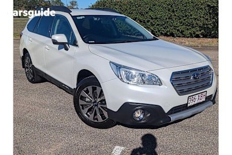 White 2017 Subaru Outback Wagon 2.5I