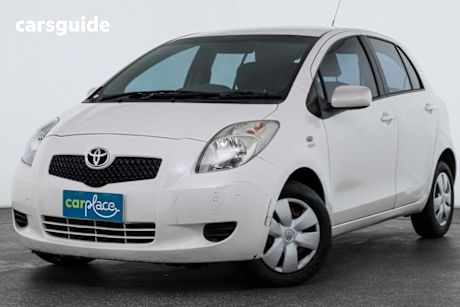 White 2007 Toyota Yaris Hatchback YR