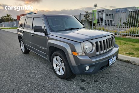Grey 2013 Jeep Patriot Wagon Limited (4X4)