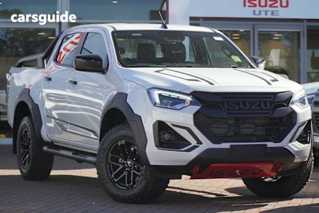 2025 Isuzu D-MAX Crew Cab Utility Blade