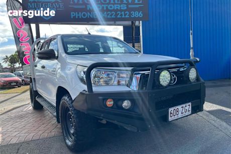 White 2019 Toyota Hilux Double Cab Chassis SR (4X4)