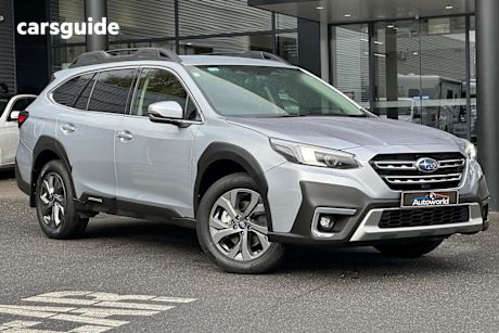 Silver 2022 Subaru Outback Wagon AWD