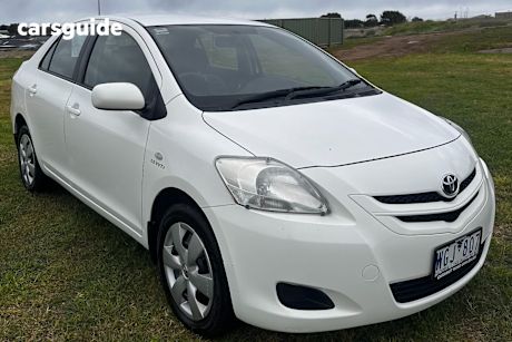 White 2008 Toyota Yaris Sedan YRS