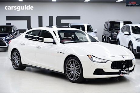 White 2014 Maserati Ghibli Sedan
