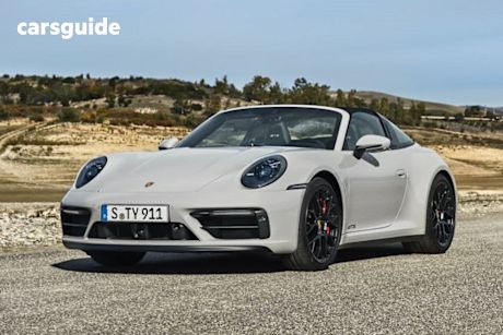 2025 Porsche 911 Cabriolet Carrera 4 GTS