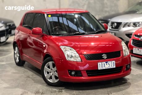 Red 2008 Suzuki Swift Hatchback S