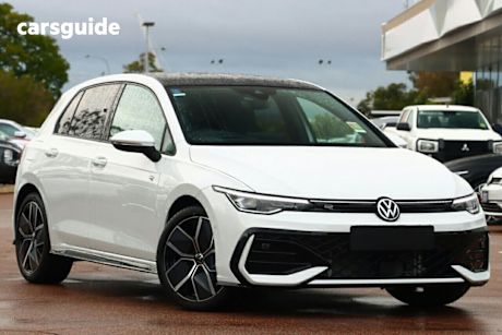 2025 Volkswagen Golf Hatchback R-Line