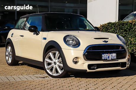 White 2014 Mini Cooper Hatchback S