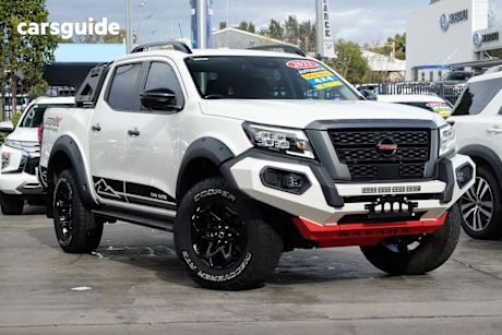 White 2022 Nissan Navara Dual Cab Pick-up PRO-4X Warrior (4X4)