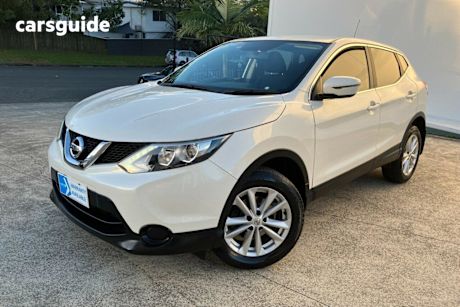 White 2016 Nissan Qashqai Wagon ST (4X2)