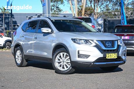 Silver 2018 Nissan X-Trail SUV TS 4X4