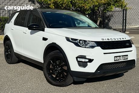 White 2016 Land Rover Discovery Sport Wagon SI4 SE