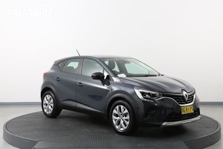 Blue 2022 Renault Captur Wagon Life