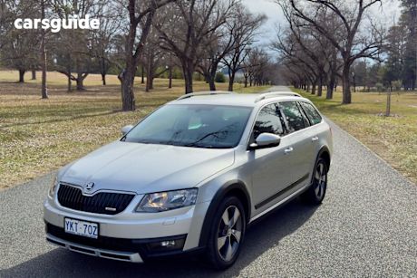 Silver 2015 Skoda Octavia Wagon Scout 135 TDI 4X4