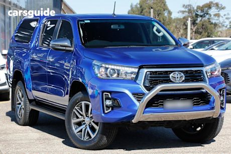 Blue 2018 Toyota Hilux Double Cab Pick Up SR5 (4X4)