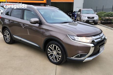 Brown 2018 Mitsubishi Outlander Wagon LS 7 Seat (2WD)
