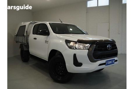 White 2020 Toyota Hilux OtherCar SR 4X4