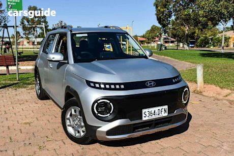 Silver 2024 Hyundai Inster Wagon 2WD (42Kwh)