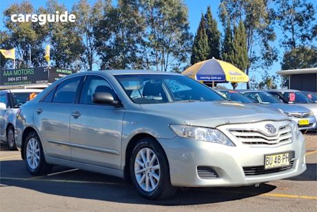 Silver 2009 Toyota Camry Sedan Altise
