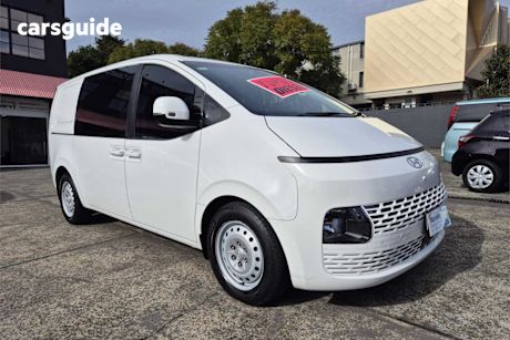 White 2021 Hyundai Staria Crew Van 5S 2.2D Liftback