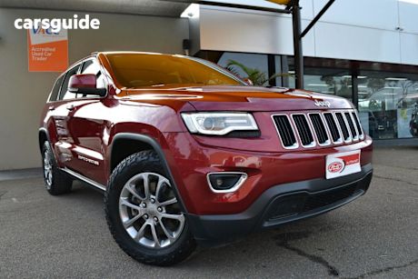 Red 2015 Jeep Grand Cherokee Wagon Laredo (4X4)