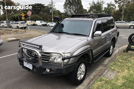 Silver 2005 Toyota Landcruiser Sahara Wagon V8