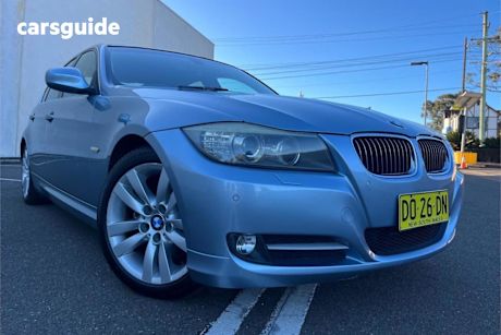 Grey 2010 BMW 323I Sedan