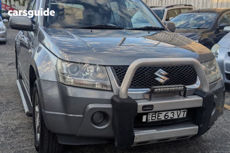 Grey 2007 Suzuki Grand Vitara Wagon Trekker