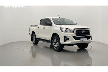 2020 Toyota Hilux Double Cab Pick Up SR HI-Rider